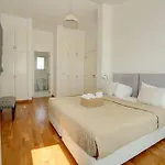 Emilia Villa *