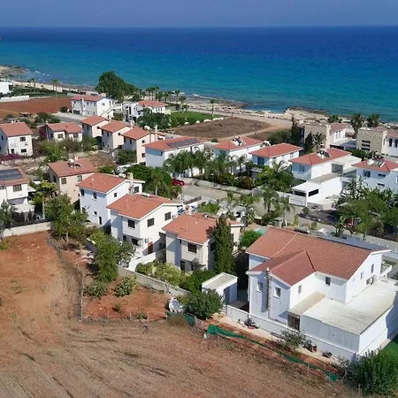 Emilia * 아이아 나파