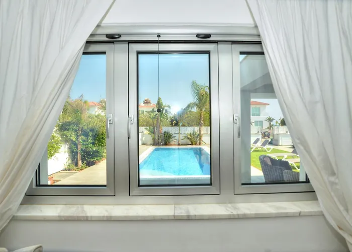 Emilia Willa Ajia Napa